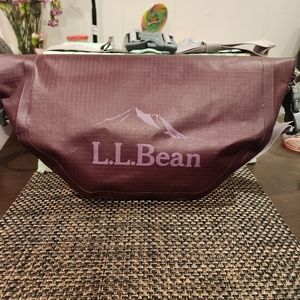 L.L. Bean Adventure Waterproof Hip Pack